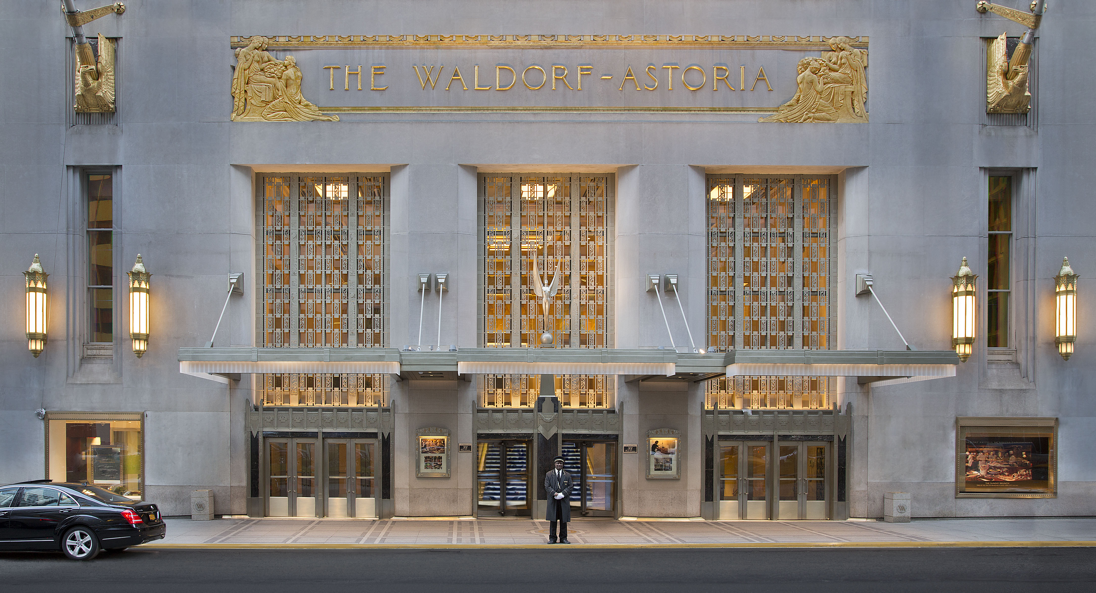 Waldorf Astoria Park Avenue Entrance