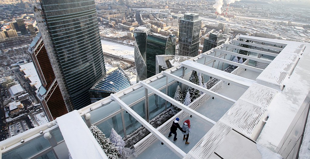 Jégpálya az OKO tetején, Moszkva