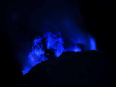 Kék lángok, Java, Indonézia